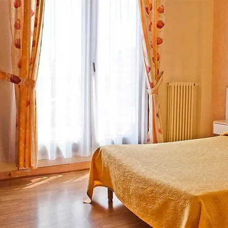 Grand De L'europe Hotel